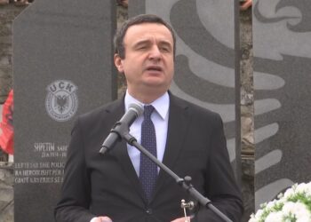 Kurti përkujton masakrën në Polac: Serbia vijon të fshehë krimet