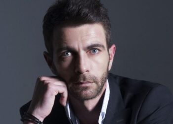 Ndahet nga jeta këngëtari shqiptar