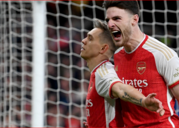 Arsenal “shuplakë” Chelsea, “Topçinjtë” ruajnë me “manita” vendin e parë në Premier League