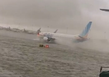 Stuhia godet Emiratet e Bashkuara Arabe, aeroporti i Dubait kthehet në ‘Venecia’/ VIDEO