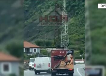 Parakalime të gabuara në fushëpamje të kufizuar, gjobiten me 10 mijë lekë 3 shoferë në Elbasan