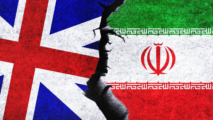 Britania njofton sanksione të reja kundër Iranit