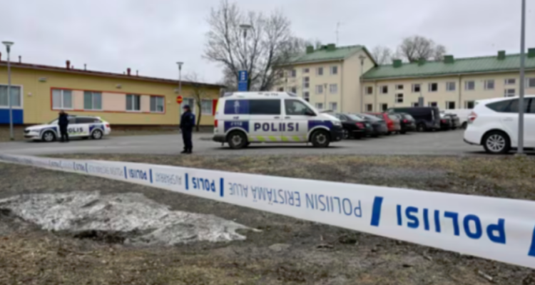 Sulmi me armë në shkollë, policia: Shqiptarja në gjendje të rëndë