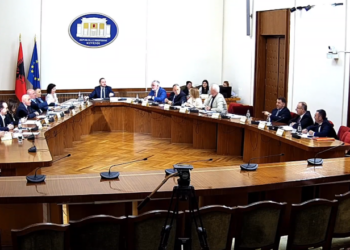 Komisioni Hetimor për sistemin TIMS cakton ekspertët / Debatet mes palëve