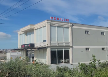 Shpërthim me tritol mobilerisë në Durrës (Pamjet)