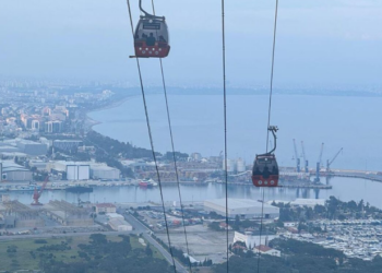 Rrëzohet teleferiku në Antalia, 1 i vdekur dhe 184 të bllokuar në ajër