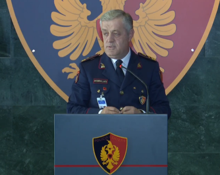 Video – Kryepolici Rrumbullaku acarohet nga pyetjet e gazetarëve