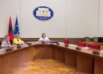 PS bojkoton sërish komisionin për koncesionet në Shëndetësi