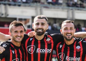 Struga ngec në shtëpi, triumf tenistik për Shkëndijën