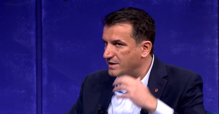 Veliaj mëson matematikën nga Basha: 1000 prokurime në vit, kjo do të thotë 30 në ditë