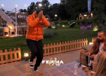 Flori dhe Dijonisi i mësojnë Marianës “Vallen e Gjelit”, momente gazmore mes fermerëve