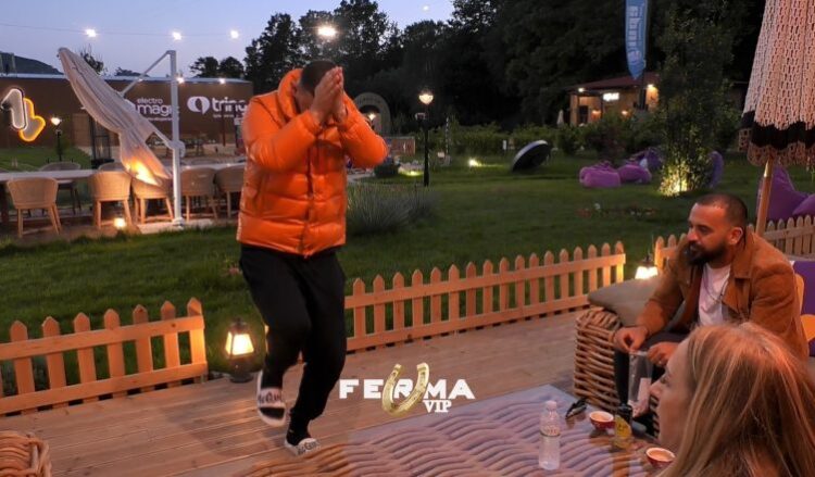 Flori dhe Dijonisi i mësojnë Marianës “Vallen e Gjelit”, momente gazmore mes fermerëve