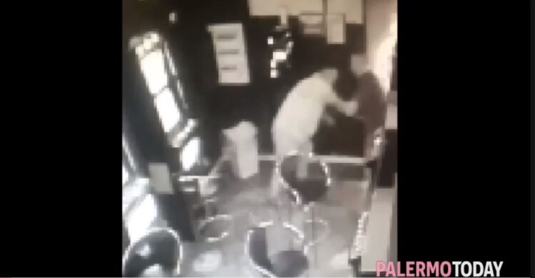 Sherr mes fqinjëve, shqiptari godet disa herë me thikë italianin