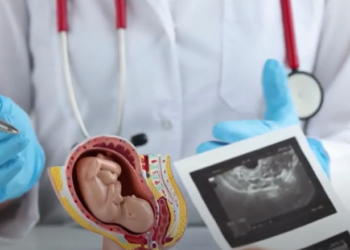 Projektligji lejon abortin dhe të minorenëve mbi 16 vjeç, pa miratimin e prindërve