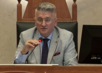 2 vite që mban postin e zv.kryetarit të Kuvendit, Gjekmarkaj ‘inauguron’ për herë të parë postin