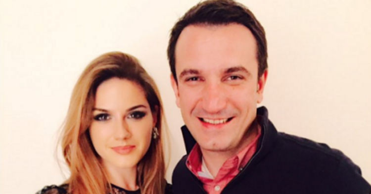 Kush e ka vjedhur veprën e artit të kuruar nga Ajola Xoxa?