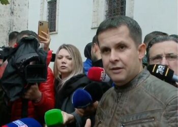 Ilir Alimehmet “Kjo është bashkia e krimit, të na thonë se ku shkojnë paratë”