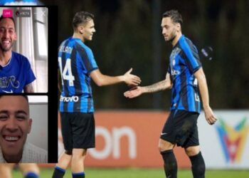 VIDEO/ “Ça bone zemra”, Asllani bën Çalhanoglu të flasë shqip