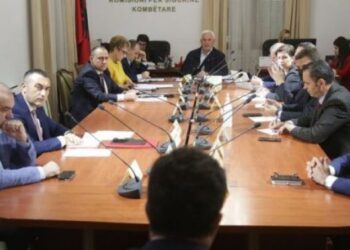 ‘Policia bashkëpunon me krimin’, deputetët e opozitës kërkojnë seancë dëgjimore për Dumanin