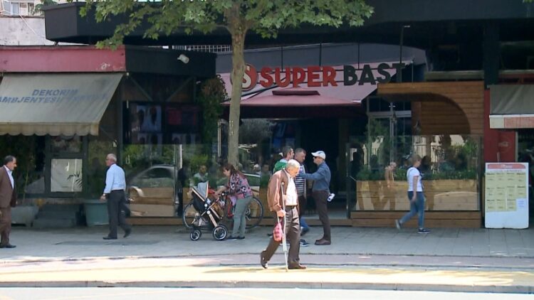 Bastet sportive u rikthyen, por arrestimet ndërkohë vazhdojnë