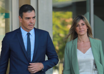 Kryeministri i Spanjës pezullon ushtrimin e detyrës, shkak hetimi ndaj të shoqes