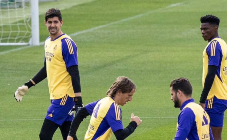 Thuajse një vit jashtë fushave, Ancelotti zbulon datën e rikthimit për Courtois