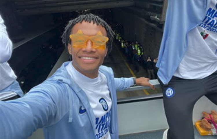 “Kush nuk kërcen është bardhezi”, Cuadrado acaron keq tifozët e Juves