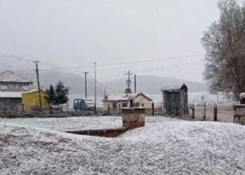 Reshjet e borës zbardhin zonat malore të Librazhdit dhe Përrenjasit!