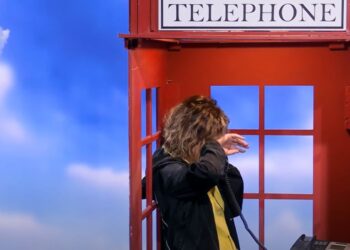 Egla shpërthen në lot gjatë “telefonatës” prekëse me babain: Të kam në zemër!