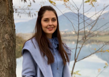 Pas divorcit të bujshëm, Elia rikthehet me një “katastrofë familjare”