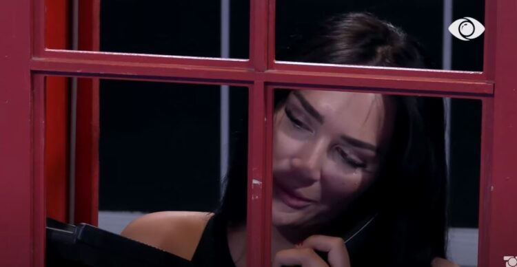 Momente prekëse/ Erjola Doçi në telefonin e erës: O ba, të lutem më dil në ëndërr
