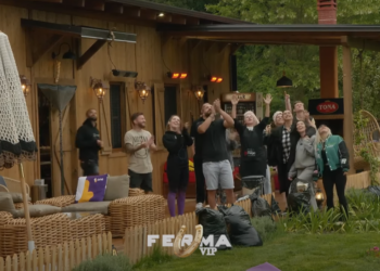 Surprizë emocionuese për Glorian, çfarë shkruhej në helikopterin…