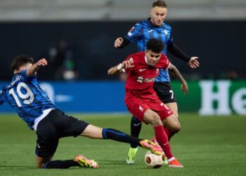 Paraqitje fantastike, Gjimshiti zgjidhet lojtari i javës në Europa League