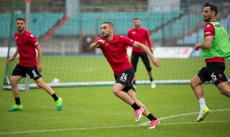 Ish-lojtari i kombëtares e mbyll për momentin me futbollin: Kam nevojë të pushoj!