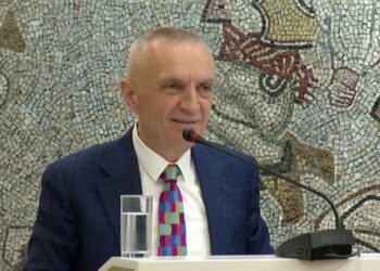 “SPAK-tarollaku”, Meta paralajmëron: Të hetojë kë të dojë, unë këtu jam