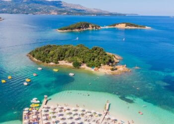 Revista spanjolle: Shqipëria, “Karaibet” europiane që duhen vizituar!