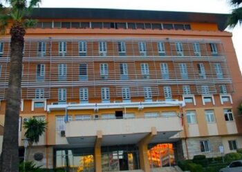 Afera me pronat në Kadastrën e Durrësit, arrestohet ish-drejtori dhe 4 të tjerë – Emrat