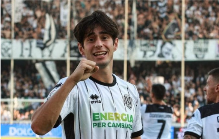 Cesena rekord pikësh, sulmuesi “kuqezi” shpallet shënuesi më i mirë i kampionatit