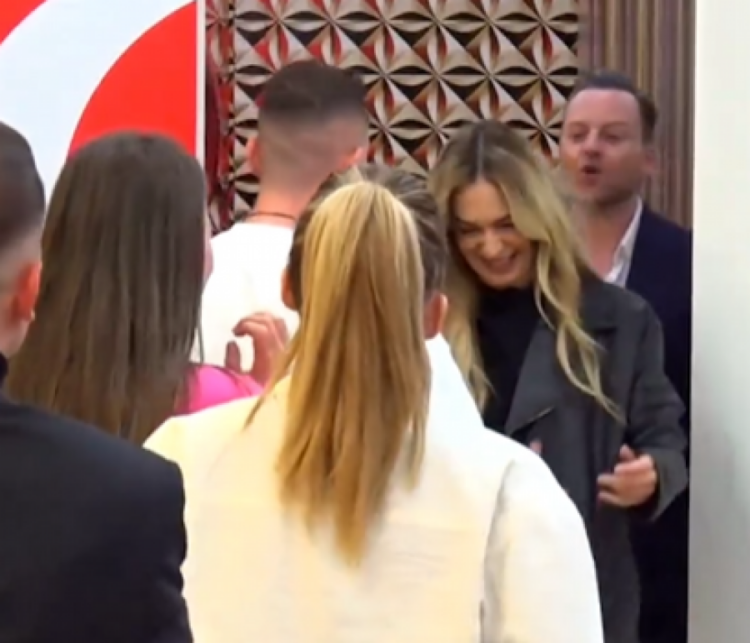 Ledioni dhe opinionistët futen në shtëpinë e “BBV”, si reaguan banorët