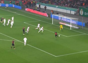 Leverkusen me hapa kampioni këtë sezon