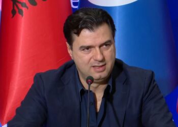 Ironizon Basha: Të vesh Metën si supermen në luftën antikorrupsion është autogol