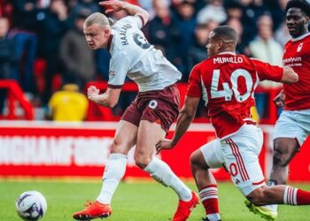 Manchester City nuk fal, vazhdon garën për titullin kampion