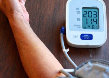 Vuani nga tensioni i lartë? Ja si ta ulni në kushtet e shtëpisë