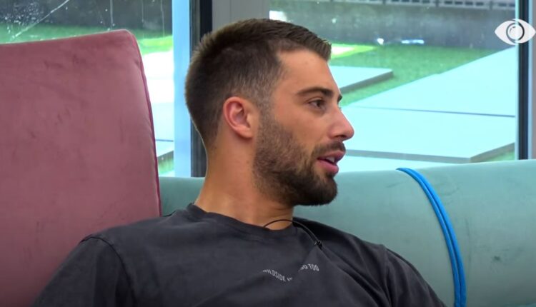 Meritoni këshillon Romeon: Bëj kujdes se duan të të nxjerrin jashtë