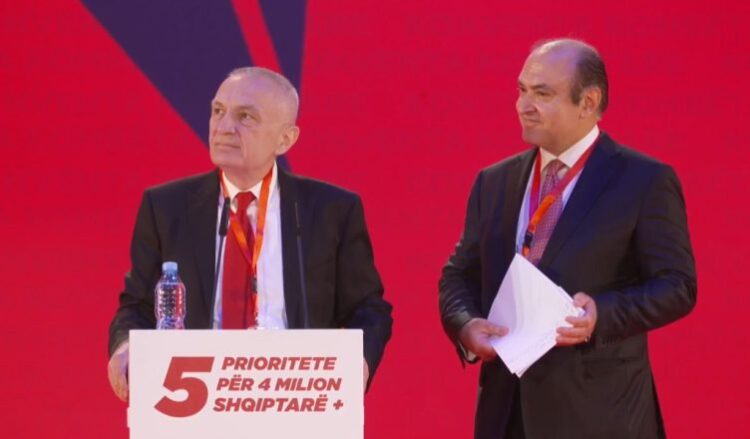 Meta “thumbon” Bashën: Nuk fitohet duke fjetur gjumë, as duke shumëzuar 7×7=42