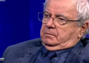 Rrëfimi i Ngjelës: Enver Hoxha më thirri, u pendova që s’i shkova