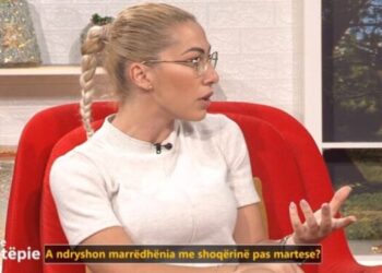 Habit gazetarja: Kam fjetur në një shtrat me shokun e ngushtë