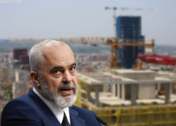 Si qeveria u fali ndërtuesve të paligjshëm mbi 2 milionë euro