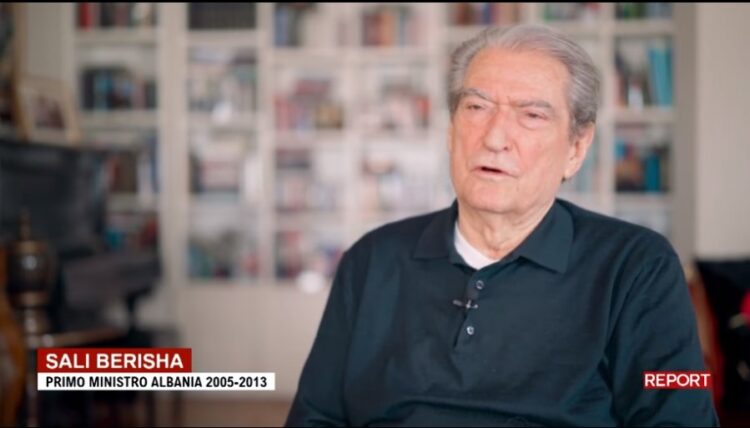 “Jam në arrest politik”, lideri i opozitës Sali Berisha flet për RAI 3