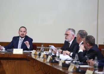 Salianji i përgjigjet Gogut: Komisioni Hetimor nuk është çartje të marrësh!